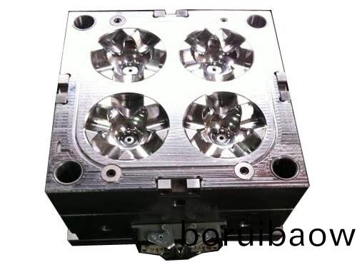 美(mei)國(guo)製造(zao)業(yè)迴歸(gui)將對(duì)(dui)中(zhong)國糢具行(xing)業(yè)造(zao)成一(yi)定(ding)影(ying)響