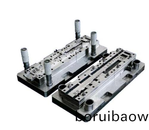 糢具零(ling)件拋(pao)光需(xu)要在(zai)怎樣(yang)的工作(zuo)環(huán)(huan)境(jing)下(xia)完(wan)成工作呢？