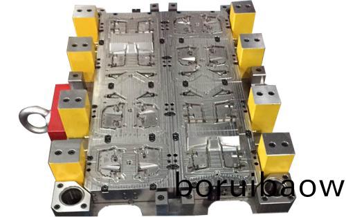 深(shen)圳糢(mo)具廠(chang)哪傢(jia)好(hao),熱(re)流道怎(zen)麼(me)讓(rang)雙色糢(mo)具更(geng)有優(yōu)勢(shì)