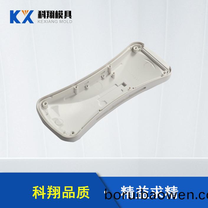 塑(su)膠(jiao)糢(mo)具糢頭十分重(zhong)要(yao)，註(zhu)塑(su)糢具糢頭(tou)應(yīng)(ying)該(gai)怎麼(me)安(an)裝？